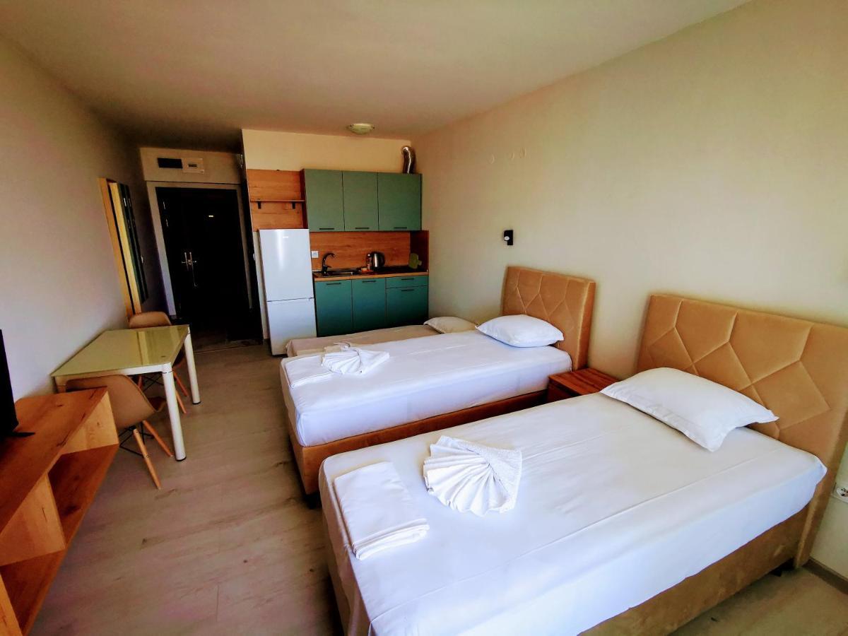 Privately Owned Studios Bora Bora Nesebar Bagian luar foto
