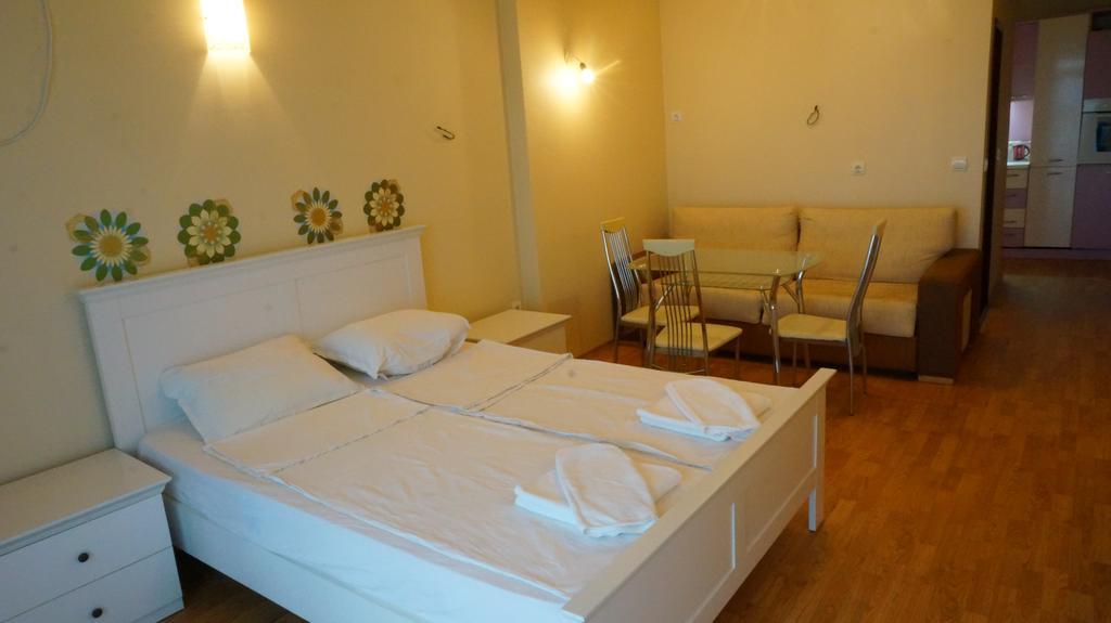 Privately Owned Studios Bora Bora Nesebar Bagian luar foto